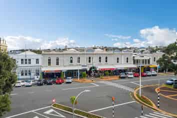 Boutique Devonport Retail - 32m²