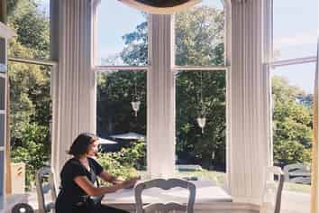 Ultimate Lifestyle Cafe, Sunny Nelson Is Calling!