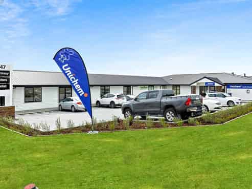 Medical, Retail or Office premise for Lease