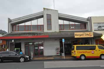 WELL POSITIONED OFFICE SPACE