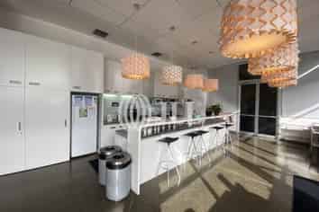 High profile office in the Airport Precinct