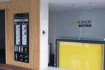 High Profile City Fringe Warehouse with Gantry