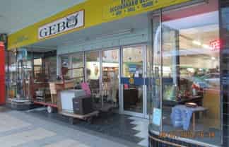 Huge Retail Showroom On SHII