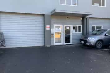 PREMIUM OFFICE SPACE