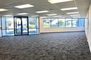 Freshly refurbished office - Auckland Airport