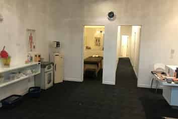 Tenanted retail in Newmarket station square