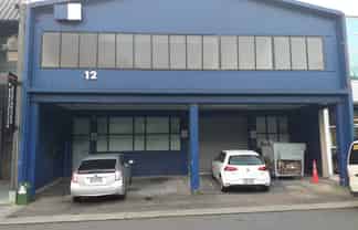 AFFORDABLE WAREHOUSE/OFFICE IN A STRATEGIC LOC...