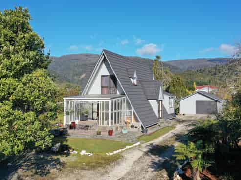 32 Fraser Street, Ross