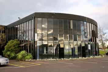 Tenanted investment on busy main road