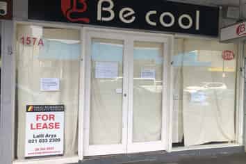 150m2 retail space - good value for size!