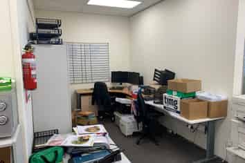 Offices in the Heart of Industrial