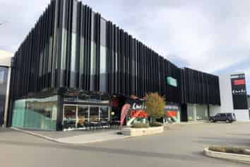 FRONT AND CENTRE ON MOORHOUSE 