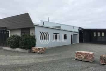 Wainoni Warehouse with Office/Showroom