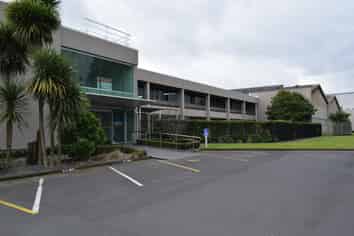 Full Floor suited to Education