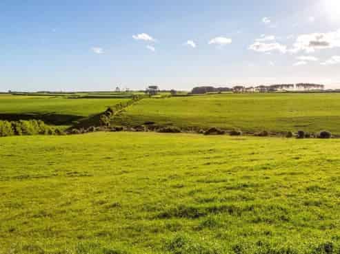 24 Larlin Drive, Hawera