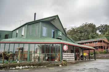 Fox Glacier Inn, Pod Hostel, Bigfoot Restaurant & Bar Business for Sale