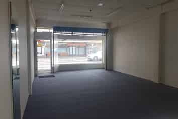 Busy Great South Road Space!