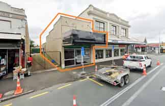 Shop Frontage onto Dominion Road!