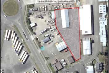 OPPORTUNITY - High Stud Workshop with Yard 