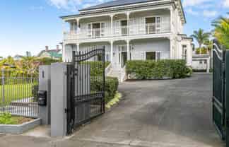 Auckland - Address withheld