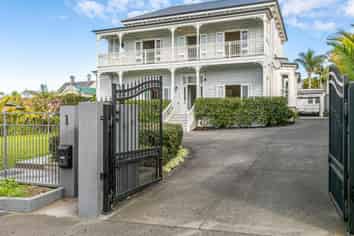 Auckland - Address withheld