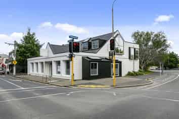 High Profile Premises With Excellent Parking! SH1!