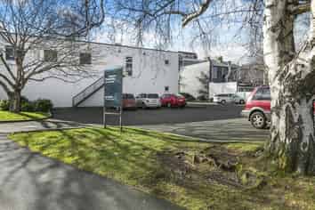 High Profile Premises With Excellent Parking! SH1!