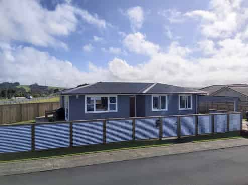 1 Lowburn Avenue, Waipu