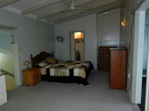 0a Rarotonga, Palmerston North Central