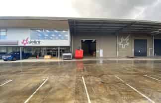 QUALITY AIRPORT INDUSTRIAL - MOTIVATED LANDLORD