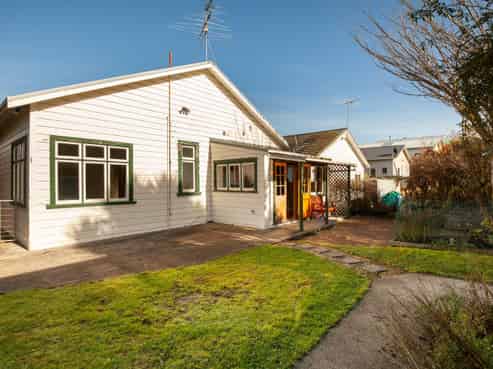 28 Bernard Street, Kenmure