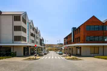 Convenience Retail - Long Bay