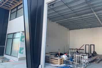 HIGH-EXPOSURE ON GREAT SOUTH ROAD