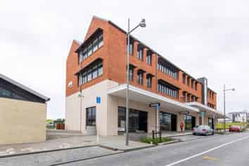 Unbeatable Office Location - Long Bay