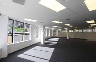 Modern Eden Terrace Office