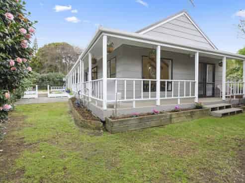 133 Raumati Road, Raumati Beach