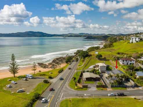 6 Stratford Dr, Cable Bay