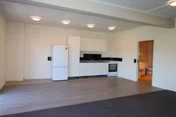 REDUCED !  Hi Profile Bulk Retail/Gym/Warehouse