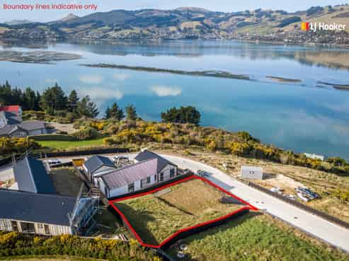 9 Camden Grove, Maia