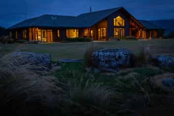 3916 Manuka Point Station, Rakaia