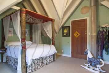 Home & Business on 1.5 Hectares Unique Opportunity