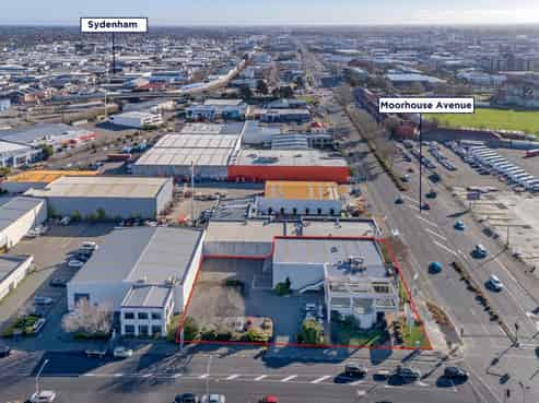 Fuji Xerox on the move! Exceptional profile