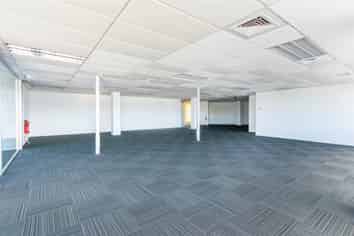 Light & Bright Office in the Valley