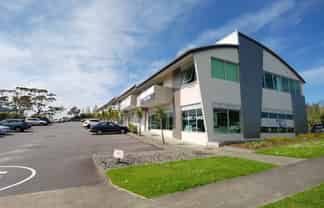 OFFICE / ACCOMMODATION IN CENTRAL ALBANY