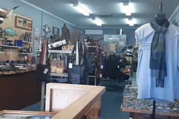 PRIME LOCATION IN THRIVING MAIN STREET