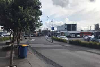 HIGH PROFILE RETAIL SITE