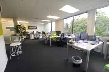 1,829sqm Modern Corporate Stand-alone