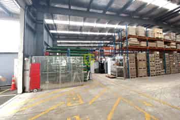 1,829sqm Modern Corporate Stand-alone