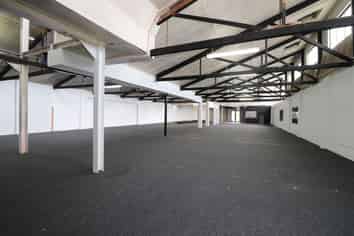 Prime Industrial Showroom/Warehouse