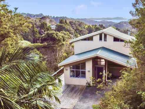 33 Ward Drive, Opua